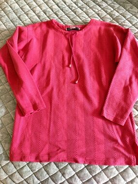 Vintage Bright Pink Textured Sweater